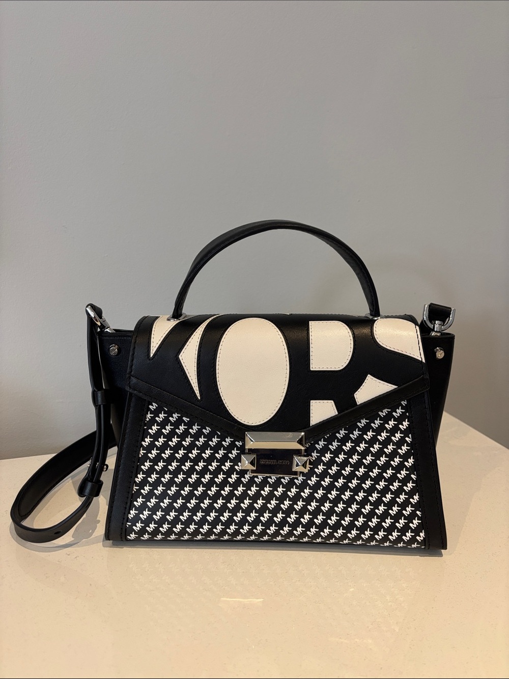 Micheal Kors Real Leather Black & White Patterned Top-Handle Women's Bag